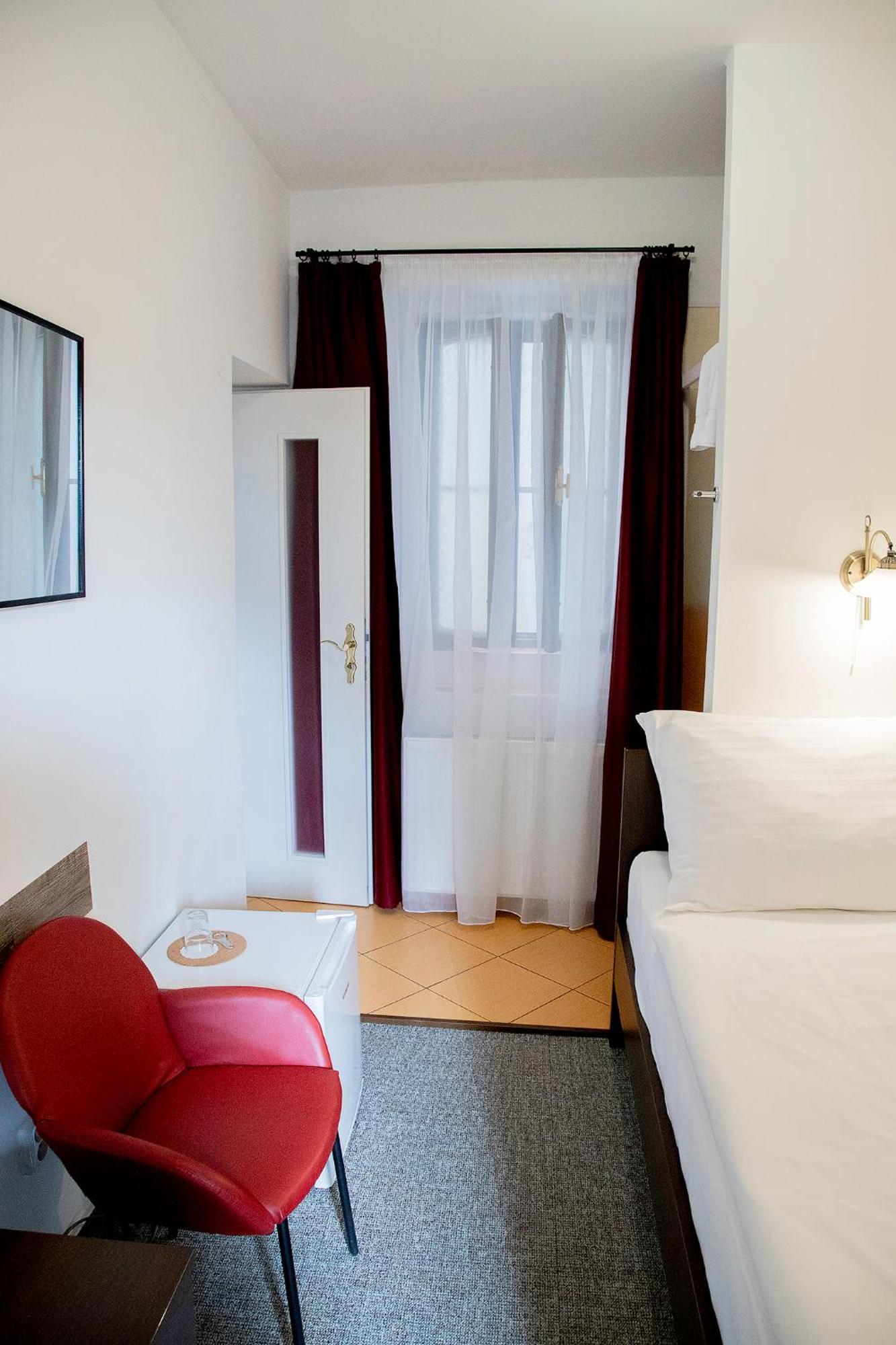 Bed and Breakfast Old Prague House Экстерьер фото