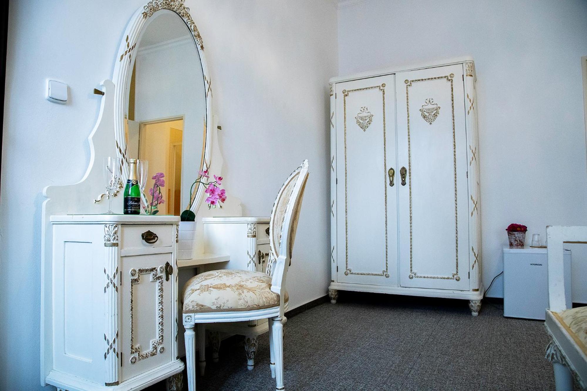 Bed and Breakfast Old Prague House Экстерьер фото