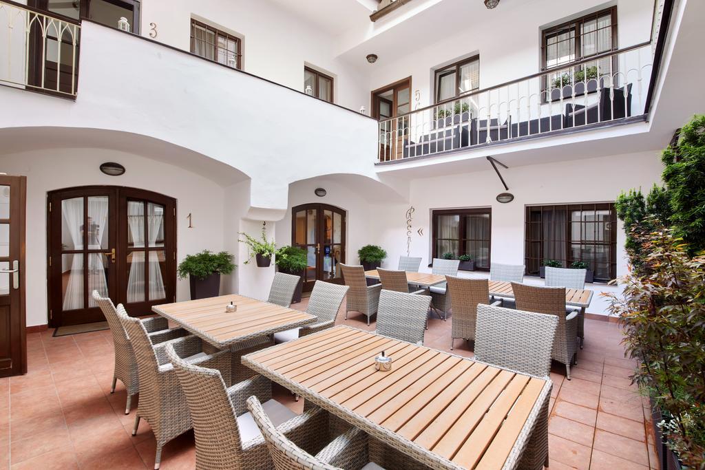 Bed and Breakfast Old Prague House Экстерьер фото